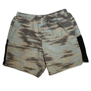 Men’s Nike Dri Fit Shorts With Pockets Size Large